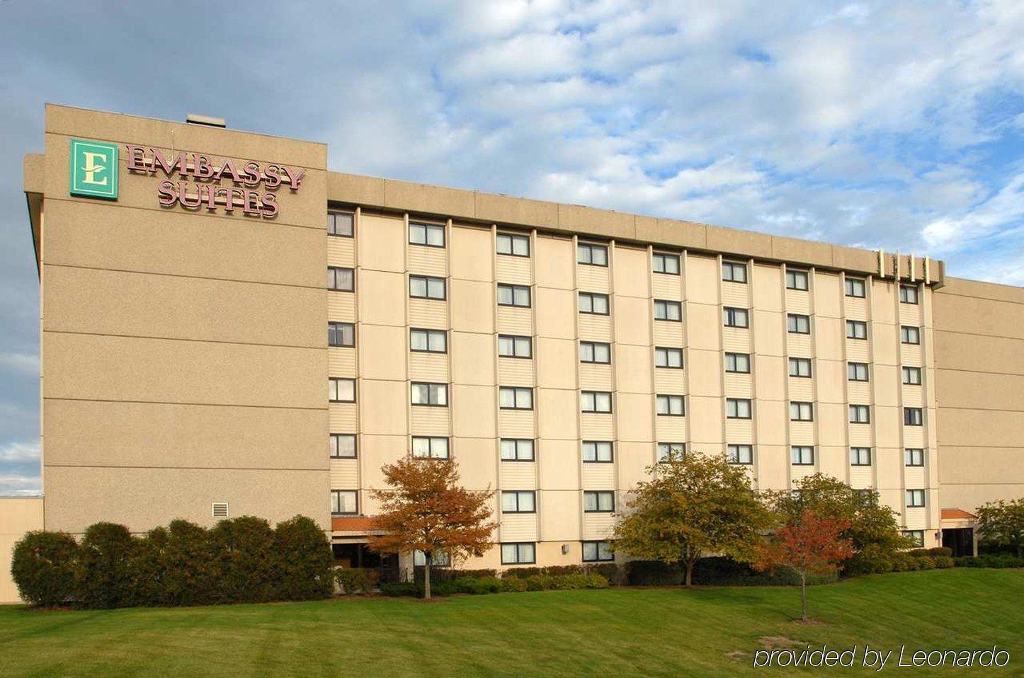 Embassy Suites By Hilton Chicago Schaumburg Woodfield Exterior photo